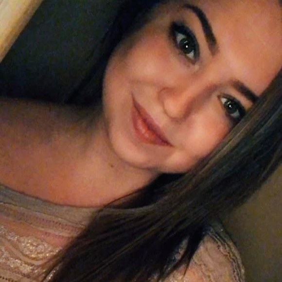 Meet your Posher, Kayla - Picture 1 of 1